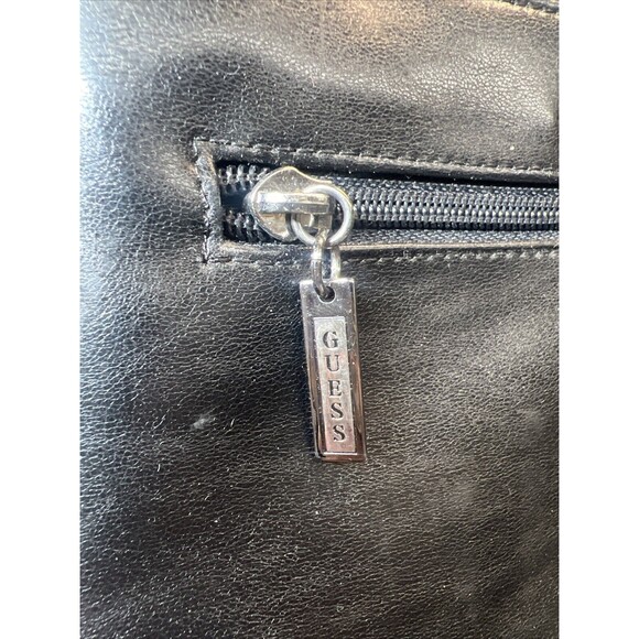 Guess Vintage Black Shoulder Bag Zip Closure Soft Leather 10 X 6 Y2K - Picture 6 of 11